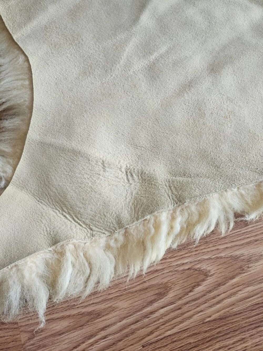 Real Fur Rug Sheepskin Genuine Leather Area Rug Handmade Soft Home Decor Rug - Picture 10 of 12
